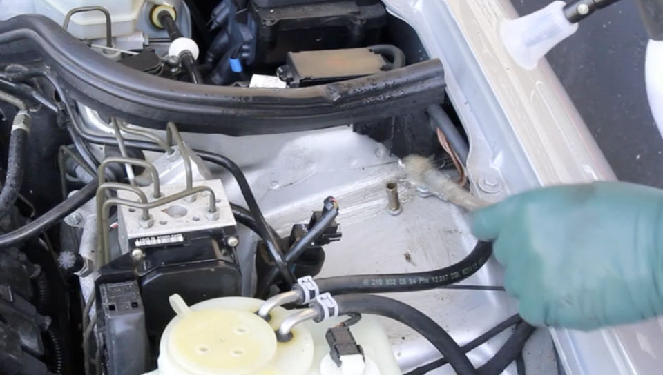 Extreme Detailing Part 4 Cleaning and Detailing an Engine Compartment